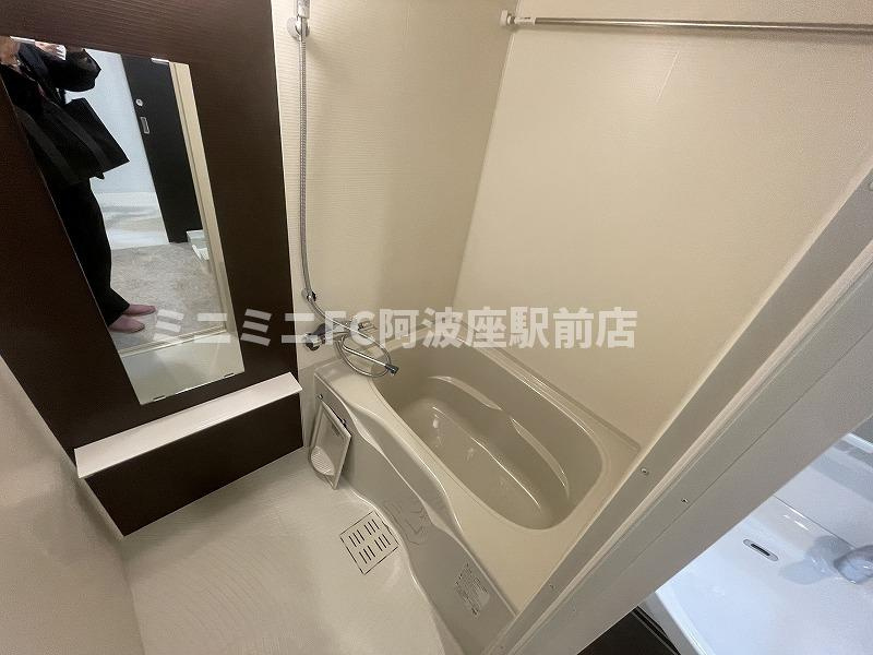 大阪市西区京町堀３丁目の賃貸マンションの浴室