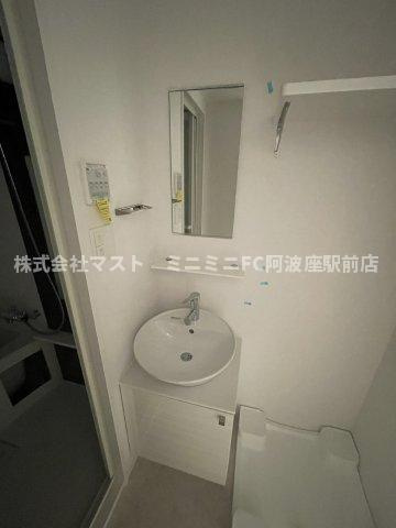 大阪市西区川口３丁目の賃貸マンションの洗面所