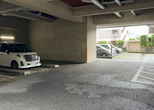 【駐輪場】 | レクセルマンション本厚木 | マンションの駐輪場は、事前に空きがあるか確認を取ると安心です。せっかく入居したのに駐輪スペースがない！なんてことになったら大変ですよね。そこで、内見時や購入前にはまず事前に確認しておくと良いでしょう。