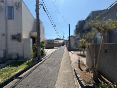 【前面道路含む現地写真】 | 加守町１丁目　売土地 | 【周辺施設もご紹介可能】お住まいになった際のイメージをお持ちいただくため、周辺施設へのご案内も致します♪お気軽にお申し付けください！