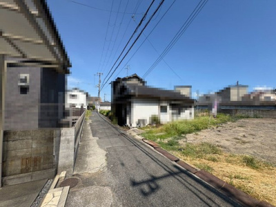 【前面道路含む現地写真】 | 加守町１丁目　売土地 | 【当日の案内可能です】イエストアではキッズスペース完備でお子様連れでもゆっくり物件のご紹介ができます！南大阪の物件情報を取り扱うイエストア。