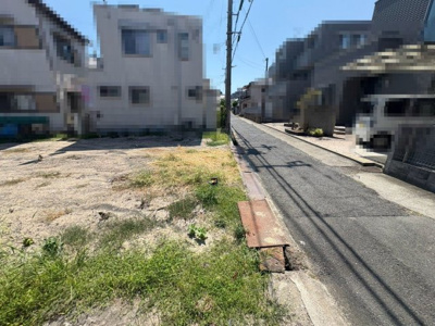 【前面道路含む現地写真】 | 加守町１丁目　売土地 | 【個性あふれる住まいを実現できる「建築条件無の売土地」です】