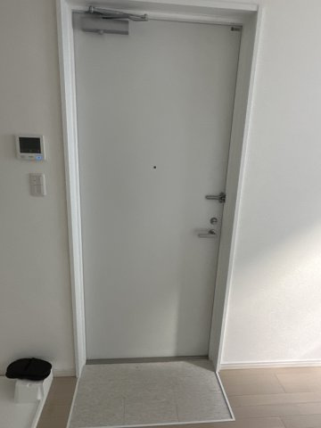 エスアールＮＩＰＰＯＲＩの玄関