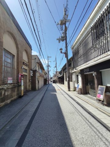 岸和田市北町　中央会館の前面道路含む現地写真