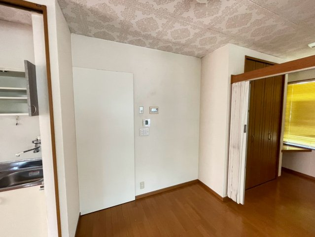 安城市昭和町貸店舗の内装