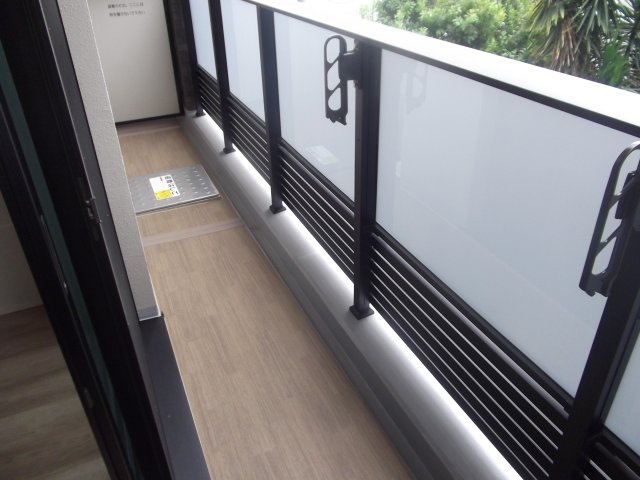イノバス元住吉のバルコニー