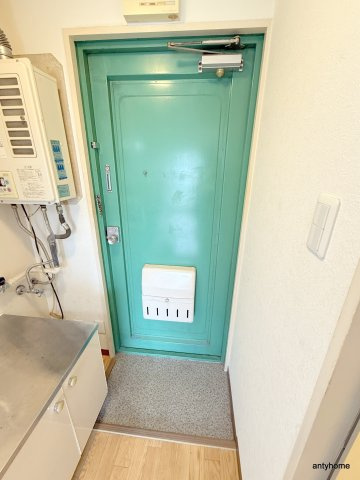 プラス九条　仲介手数料無料の玄関