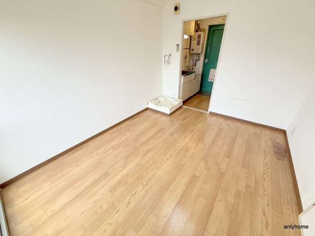 プラス九条　仲介手数料無料の寝室