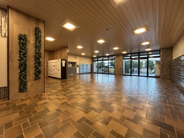 【ロビー】ビレッジハウス港島タワー1号棟
