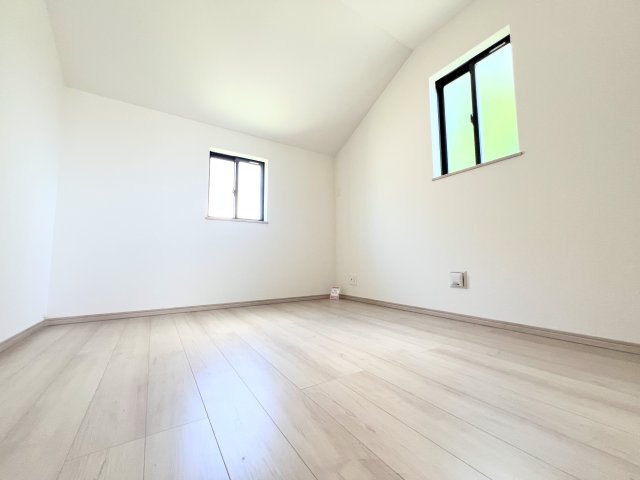 立川市砂川町6丁目　全2棟　新築戸建　の洋室