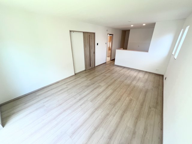 立川市砂川町6丁目　全2棟　新築戸建　の居間・リビング