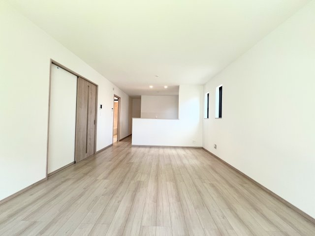 立川市砂川町6丁目　全2棟　新築戸建　の居間・リビング