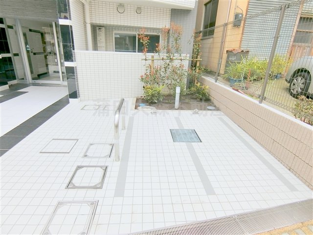 アイル　グランディール蒲田の駐車場|平置き駐車場　空き状況はお問合せ下さい。