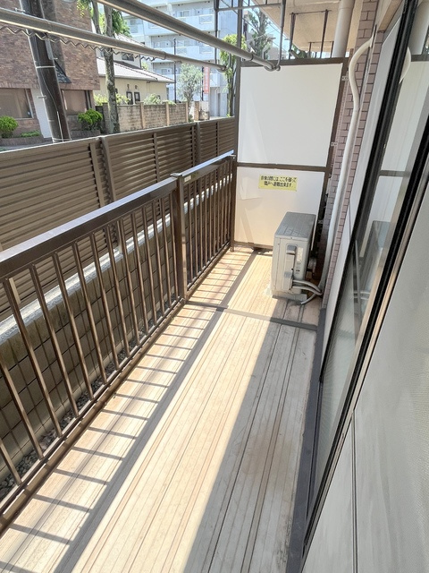 シャトー上清戸のバルコニー