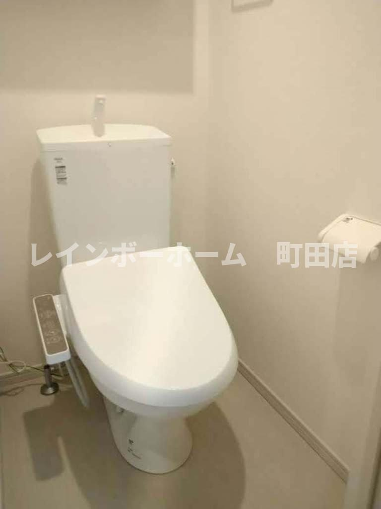 リブリ・西鶴間※初期費用分割あと払いサービス利用可能物件のトイレ