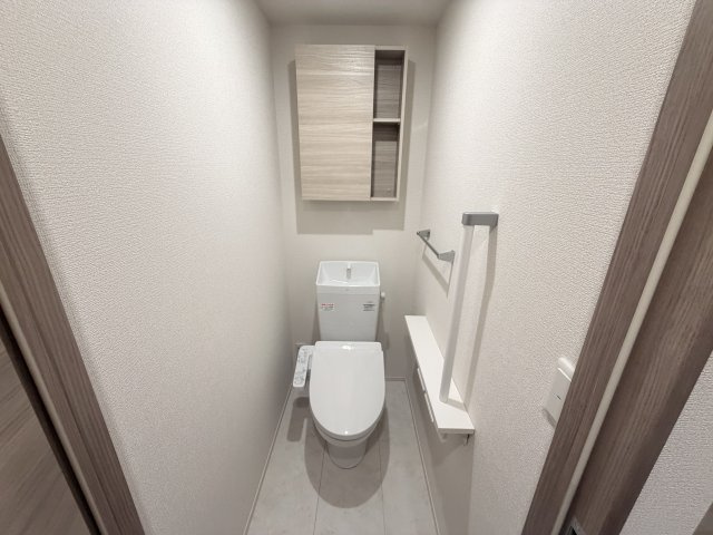 TORISIA千里丘Ⅲのトイレ