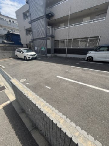 【駐車場】 | Feliz高石