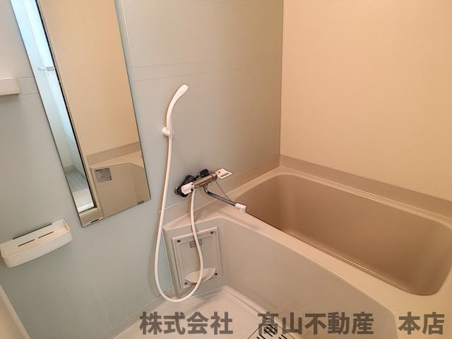 宗像市石丸３丁目の賃貸マンションの浴室