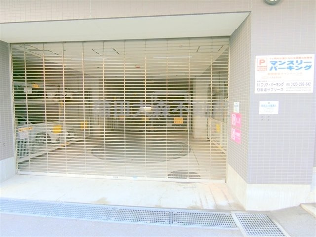 レジディア蒲田の駐車場