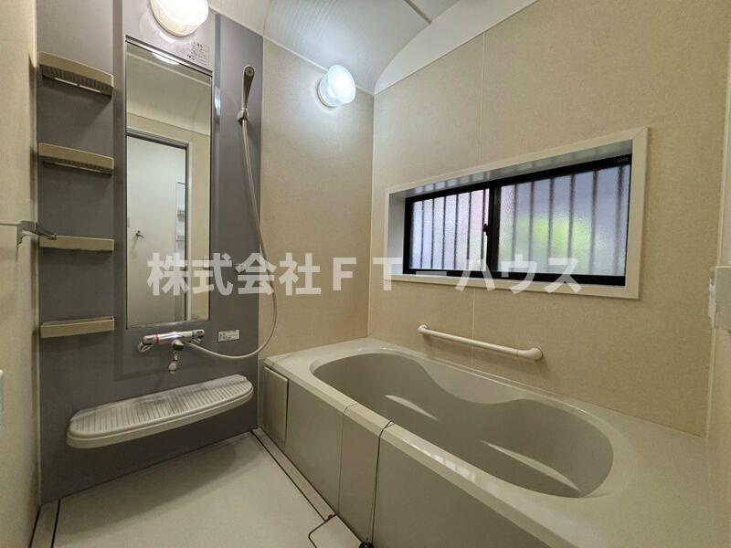 船橋市夏見1丁目戸建ての浴室