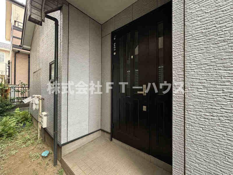 船橋市夏見1丁目戸建ての玄関