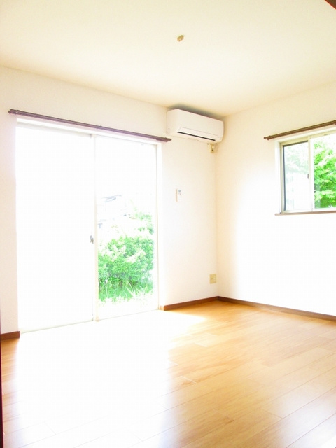 南小畑２丁目戸建住宅Ｃの居間・リビング|居室・リビング