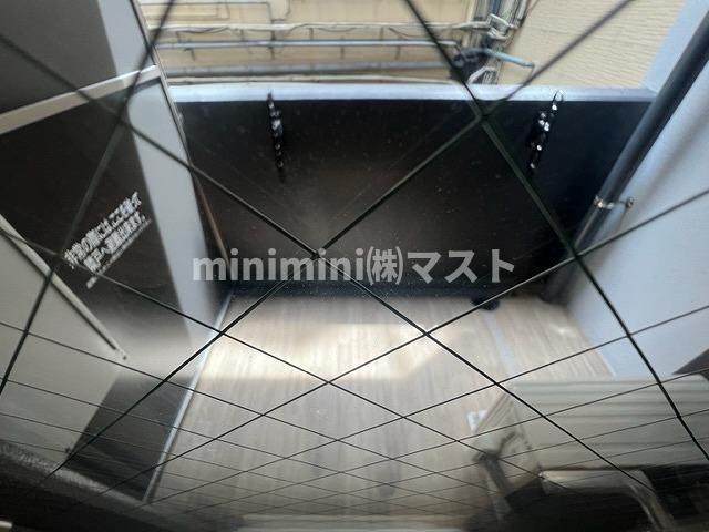 ファステート難波デラックスのバルコニー
