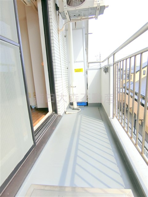 日興パレス羽田PARTⅡのバルコニー