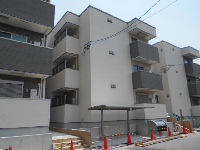 大阪市東淀川区西淡路３丁目のアパート