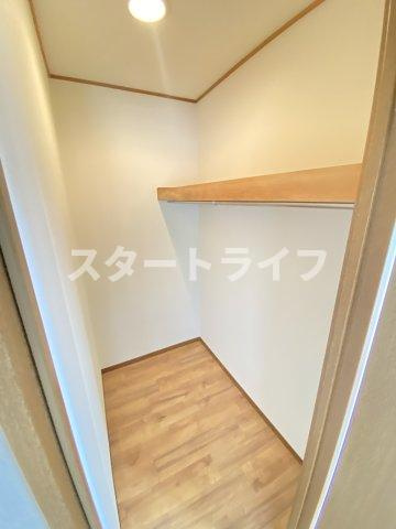 大阪市淀川区宮原１丁目の賃貸マンションの収納