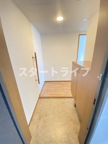 大阪市淀川区宮原１丁目の賃貸マンションの玄関