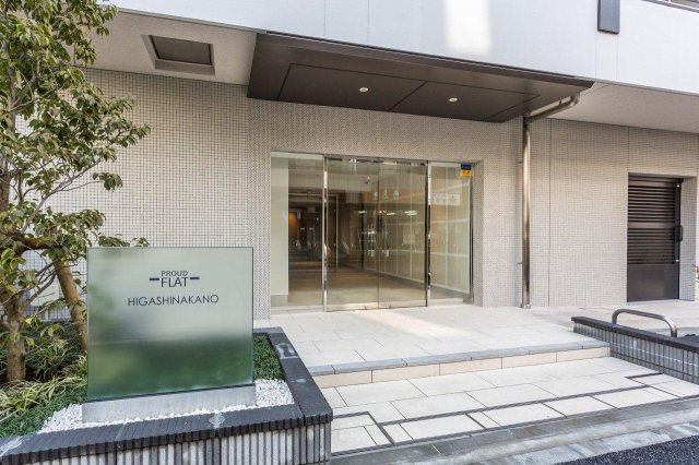 プラウドフラット東中野のエントランス|落ち着いたエントランスです