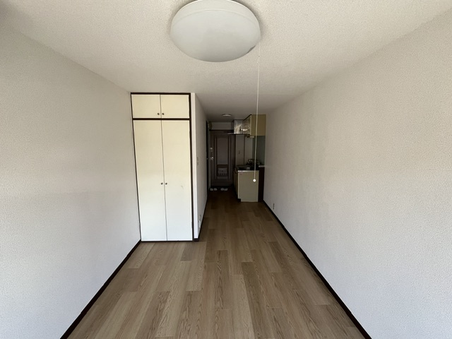 杉並区高円寺南５丁目の賃貸マンションの居間・リビング|こちらのリビングで趣味の時間をお楽しみください