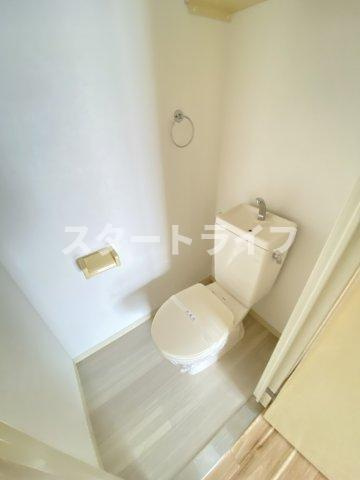 大阪市東淀川区豊新５丁目の賃貸マンションのトイレ