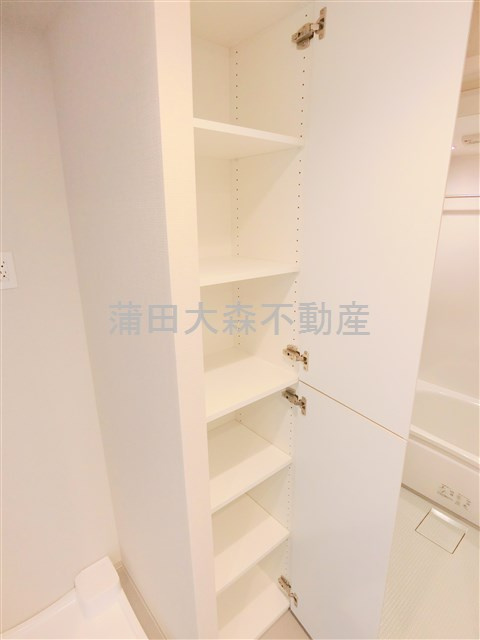 オアーゼ池上テラスの収納|洗面脱衣所の棚収納　リネン庫