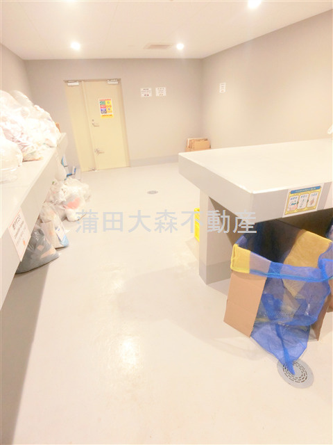 オアーゼ池上テラスのその他共用部分|曜日時間関係なくゴミ出し可能な敷地内ゴミ捨て場！