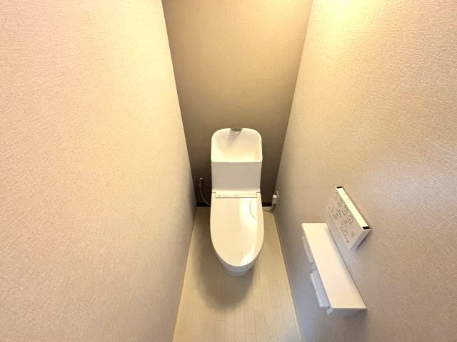 温水洗浄便座付きトイレ★