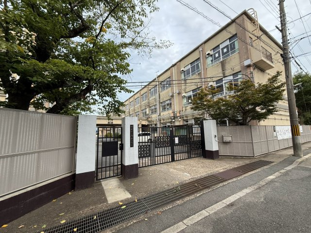 川島野田町土地の周辺|樫原中学校