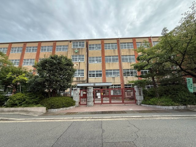 川島野田町土地の周辺|樫原小学校