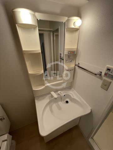 フィオレ立売堀の独立洗面台|フィオレ立売堀　独立洗面台