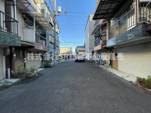 横小路町4丁目中古戸建の前面道路含む現地写真|東大阪市に密着した当社では、多種多様な不動産をご紹介することが可能です。
投資向け物件は弊社にお任せ下さいませ。