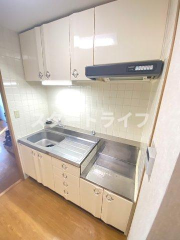大阪市淀川区西三国４丁目の賃貸マンションのキッチン