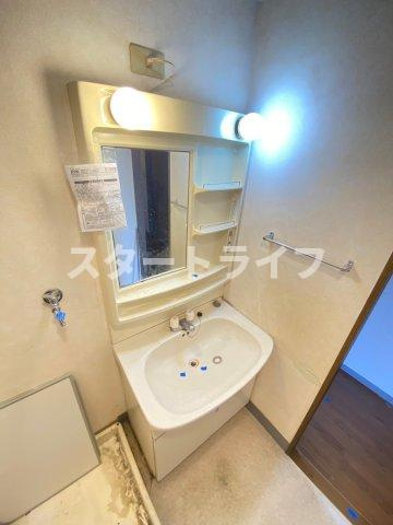大阪市淀川区西三国２丁目の賃貸マンションの洗面所