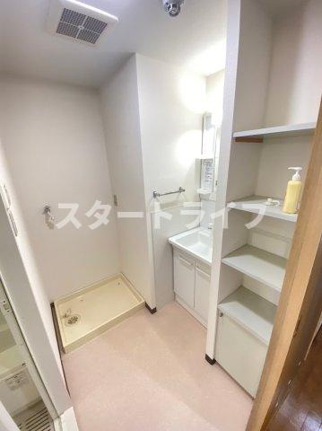 大阪市淀川区西三国４丁目の賃貸マンションの洗面所