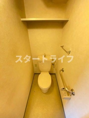 大阪市淀川区西三国２丁目の賃貸マンションのトイレ