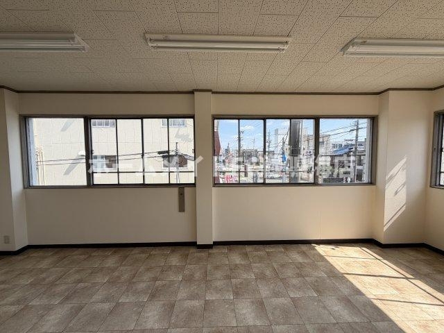 白雲町店舗の内装