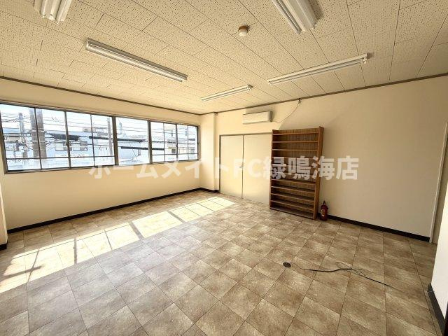白雲町店舗の内装