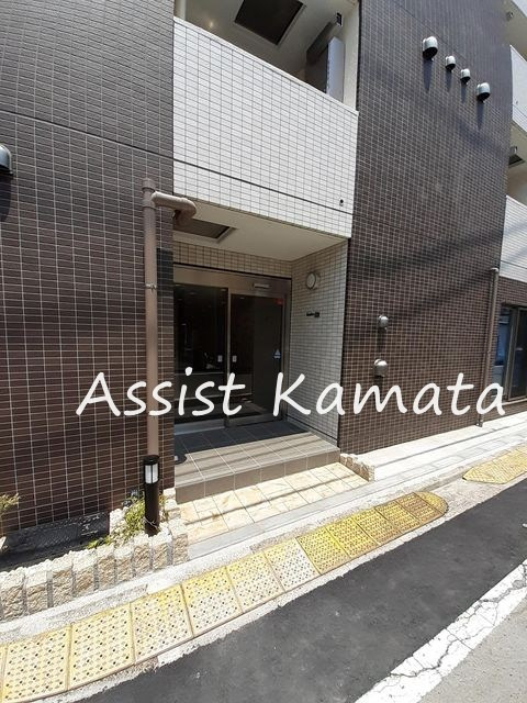 トゥーレン コティのエントランス