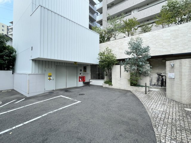 アルファステイツ佐世保駅北Ⅱの駐車場