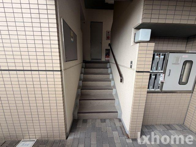 アンシャンテのエントランス|落ち着いたエントランスです